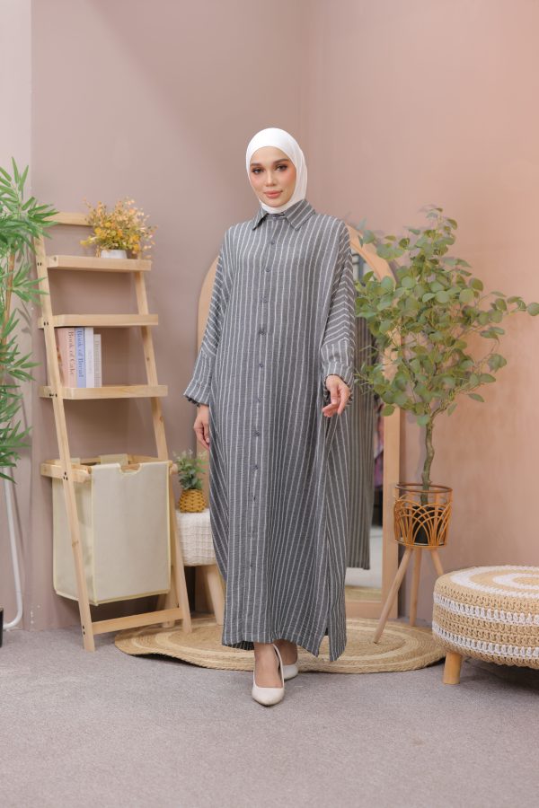 CAMELIA CHARCOAL